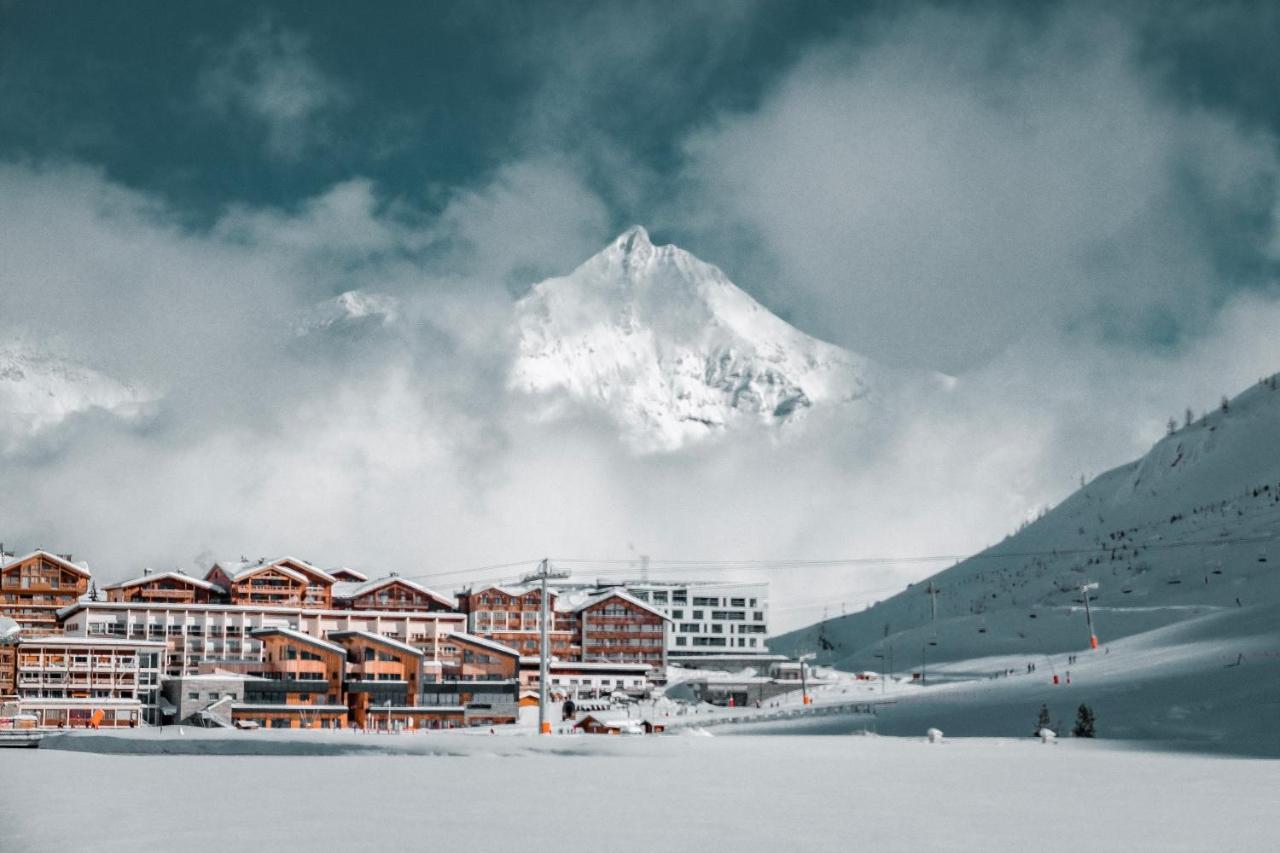 Curling Hotel & Bar Тинь Экстерьер фото
